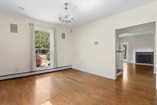 77-15 Kew Forest Ln, New York City, NY 11375 - Photo 6