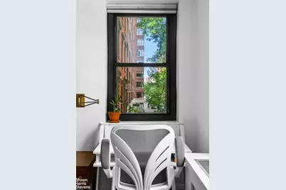 100 W 12th Street #2C, New York City, NY 10011 - Photo 8