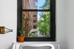 100 W 12th St, New York City, NY 10011 - Photo 8