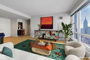 350 W 42nd St, New York City, NY 10036 - Photo 2