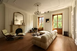428 W 20th St, New York City, NY 10011 - Photo 2