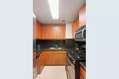 721 Fifth Avenue #36DE, New York City, NY 10022 - Photo 8