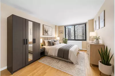 2025 Broadway #17A, New York, NY 10023 - Photo 4