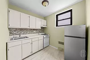 50-21 39th Pl, New York City, NY 11104 - Photo 12