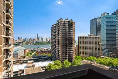 90 Gold Street #18N, New York City, NY 10038 - Photo 2