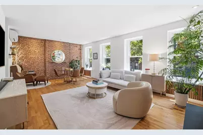 219 E 83rd Street #2, New York City, NY 10028 - Photo 2