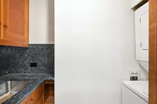 721 5th Ave, New York, NY 10022 - Photo 16