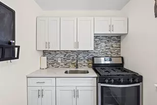 147-10 84th Rd, New York City, NY 11435 - Photo 4