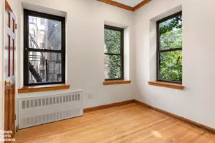 121 E 10th St, New York City, NY 10003 - Photo 2