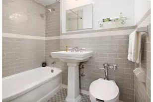 166 E 35th St, New York City, NY 10016 - Photo 8
