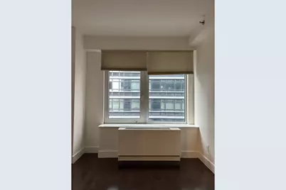 44-27 Purves Street #9C, New York City, NY 11101 - Photo 4