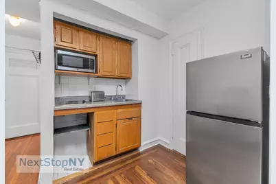 320 E 42nd Street #1315, New York City, NY 10017 - Photo 4