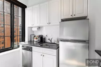 201 W 16th Street #8G, New York, NY 10011 - Photo 4