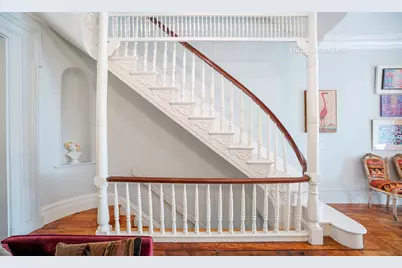 351 W 30th Street, New York, NY 10001 - Photo 6
