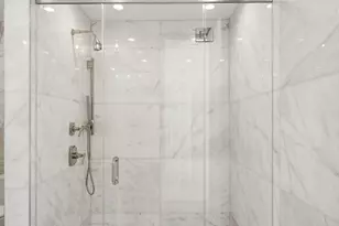 222 E 61st St, New York City, NY 10065 - Photo 16