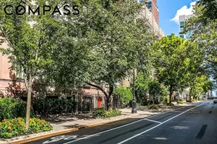 222 E 61st St, New York City, NY 10065 - Photo 30
