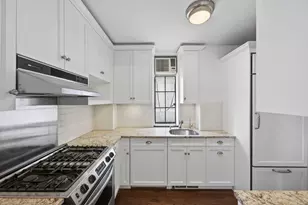 350 W 57th St, New York, NY 10019 - Photo 6