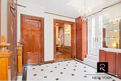 21 E 84th Street #THOUSE, New York City, NY 10028 - Photo 1