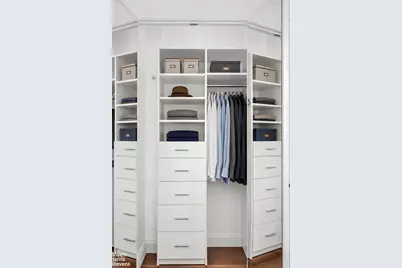 300 E 85th Street #2904, New York City, NY 10028 - Photo 10