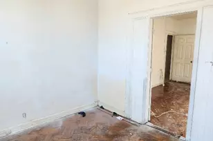 950 E 223rd St, New York City, NY 10466 - Photo 8
