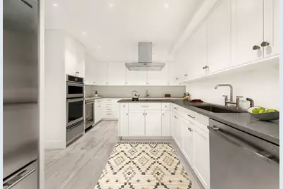 176 E 71st Street #2A, New York, NY 10021 - Photo 4