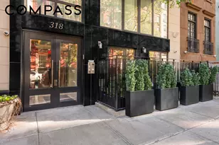 318 E 81st St, New York City, NY 10075 - Photo 16