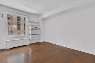 100 W 58th St, New York City, NY 10019 - Photo 12