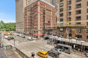 100 W 58th St, New York City, NY 10019 - Photo 18