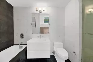 100 W 58th St, New York City, NY 10019 - Photo 8