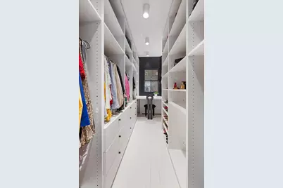 307 W 20th Street #3-R, New York City, NY 10011 - Photo 8