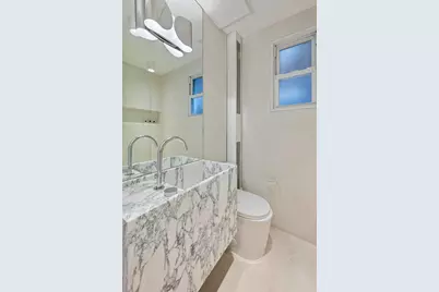 307 W 20th Street #3-R, New York City, NY 10011 - Photo 10