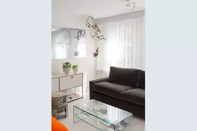 307 W 20th Street #3-R, New York City, NY 10011 - Photo 2