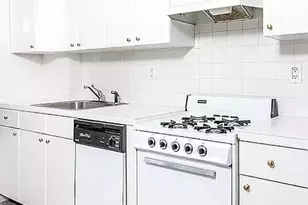 231 Lexington Ave, New York, NY 10016 - Photo 2