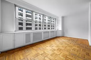 310 E 70th St, New York City, NY 10021 - Photo 4