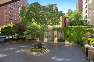 201 W 70th St, New York City, NY 10023 - Photo 6
