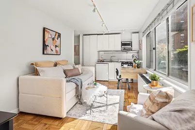 201 W 70th Street #2L, New York City, NY 10023 - Photo 1