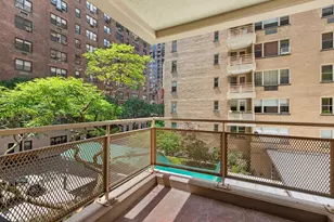 415 E 52nd St, New York City, NY 10022 - Photo 4