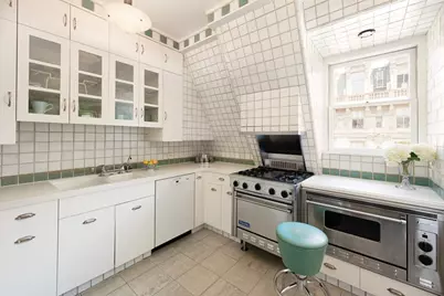 1 W 72nd Street #93/94, New York City, NY 10023 - Photo 14