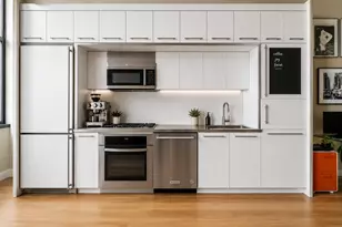 27-28 Thomson Ave, New York City, NY 11101 - Photo 12