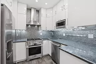 3 W 122nd St, New York City, NY 10027 - Photo 2