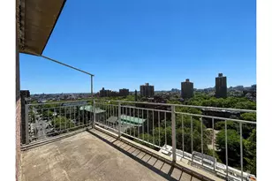 185 Hall St, New York City, NY 11205 - Photo 6