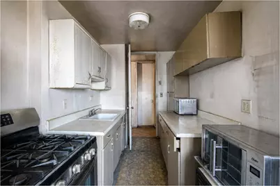 185 Hall Street #1704, New York City, NY 11205 - Photo 4