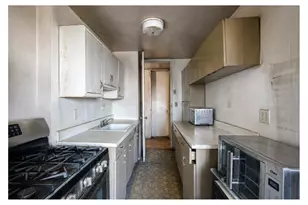 185 Hall St, New York City, NY 11205 - Photo 4
