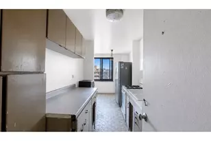185 Hall St, New York City, NY 11205 - Photo 2