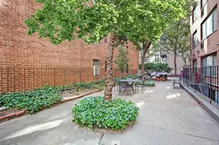 200 E 36th St, New York City, NY 10016 - Photo 14