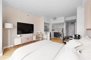 505 W 47th St, New York City, NY 10036 - Photo 2