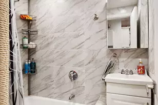 322 W 104th St, New York City, NY 10025 - Photo 16