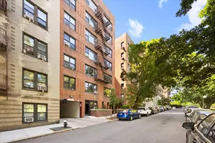 25 Indian Rd, New York City, NY 10034 - Photo 18