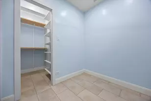 25 Indian Rd, New York City, NY 10034 - Photo 10