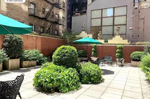 308 E 72nd St, New York City, NY 10021 - Photo 8